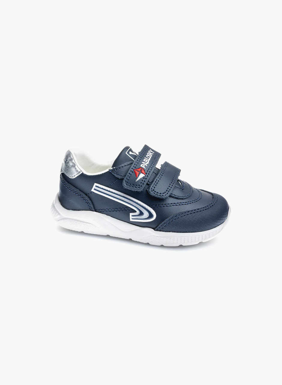 Comfy sport shoes