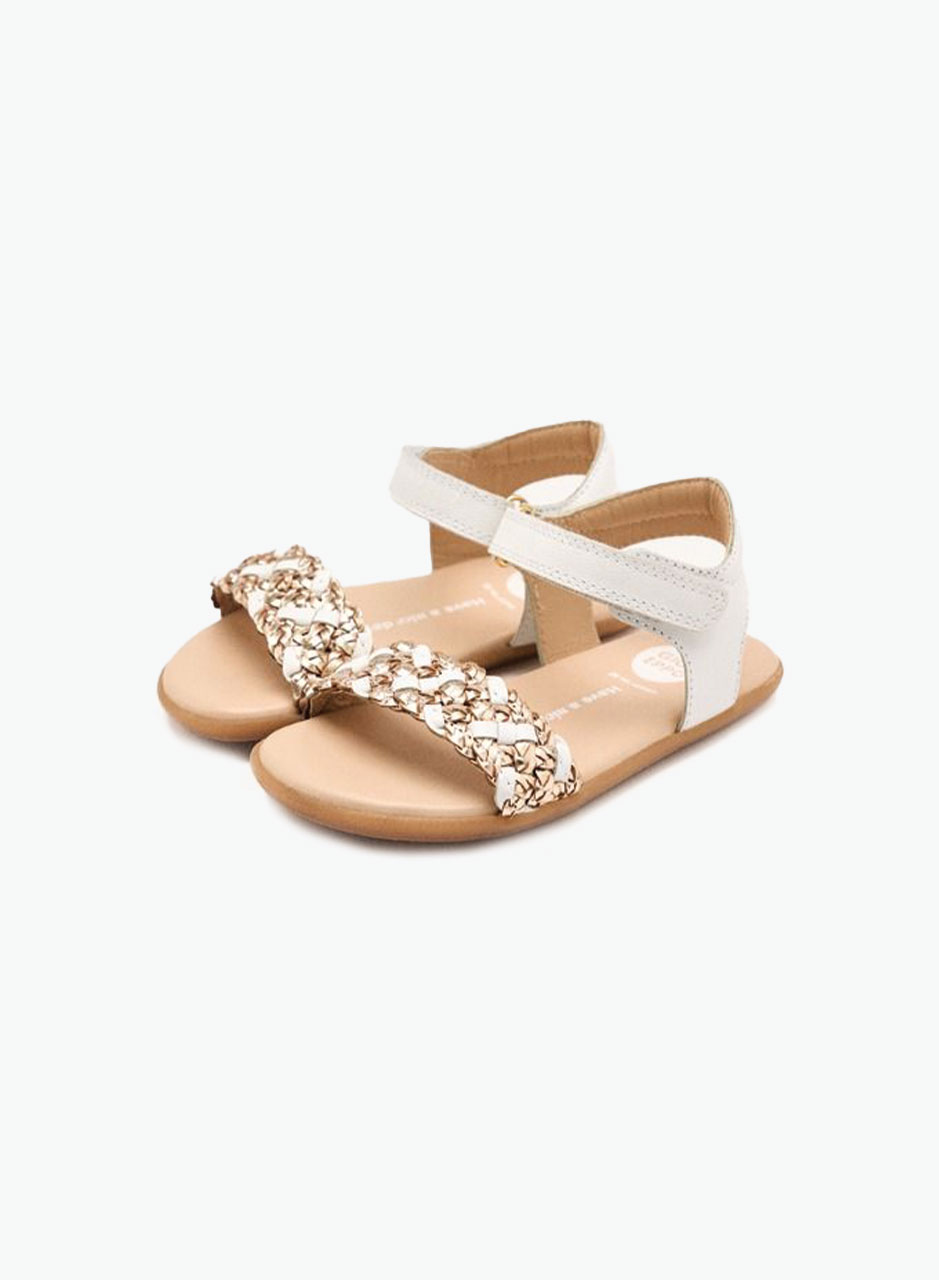 Sandals with beautiful design Sandals with beautiful design