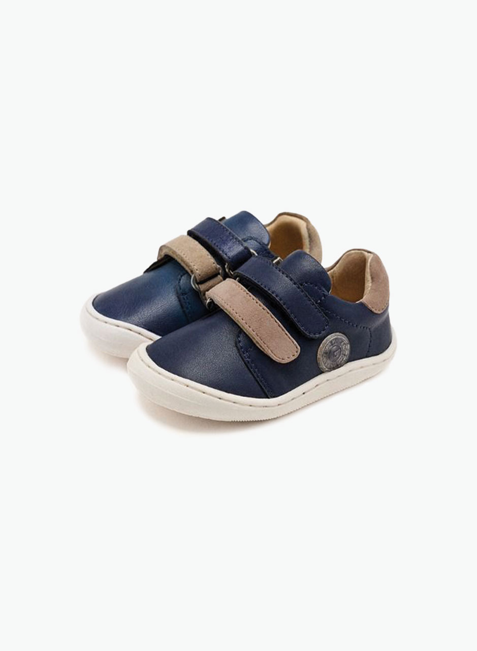 Sneakers with two-tone buckles Sneakers with two-tone buckles
