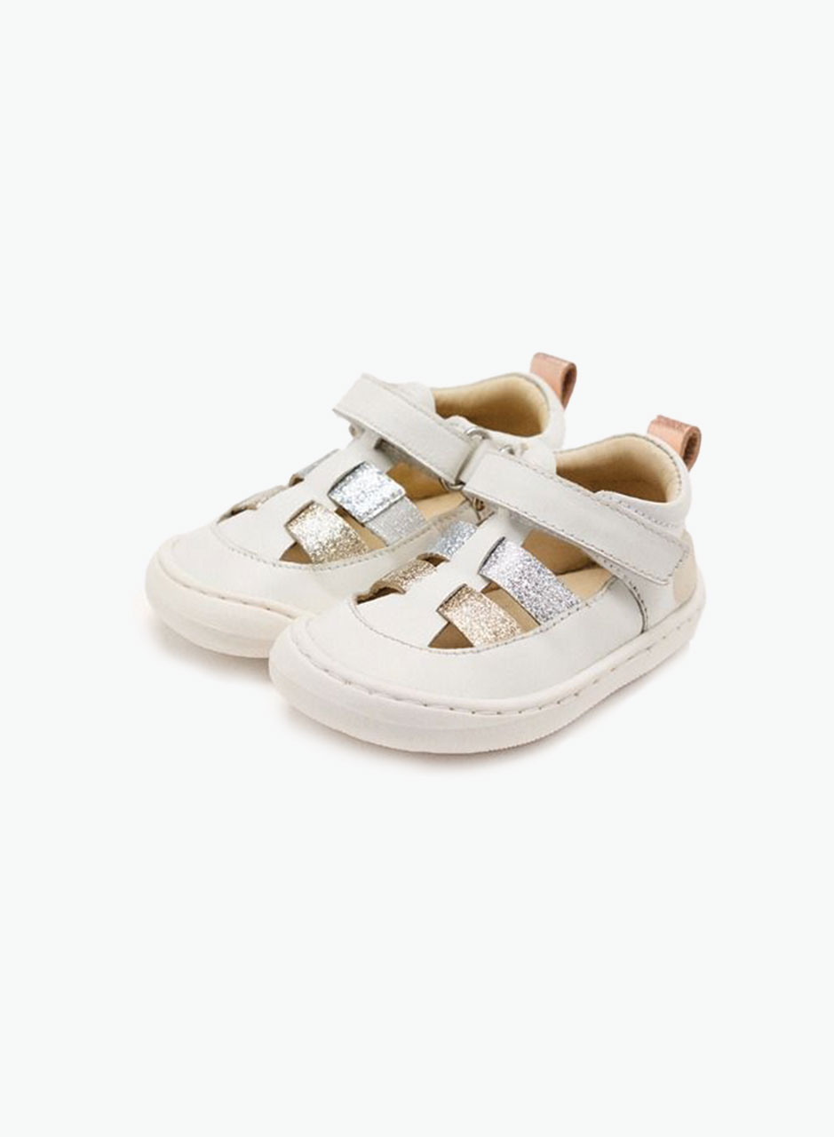 Shoes for first steps Shoes for first steps