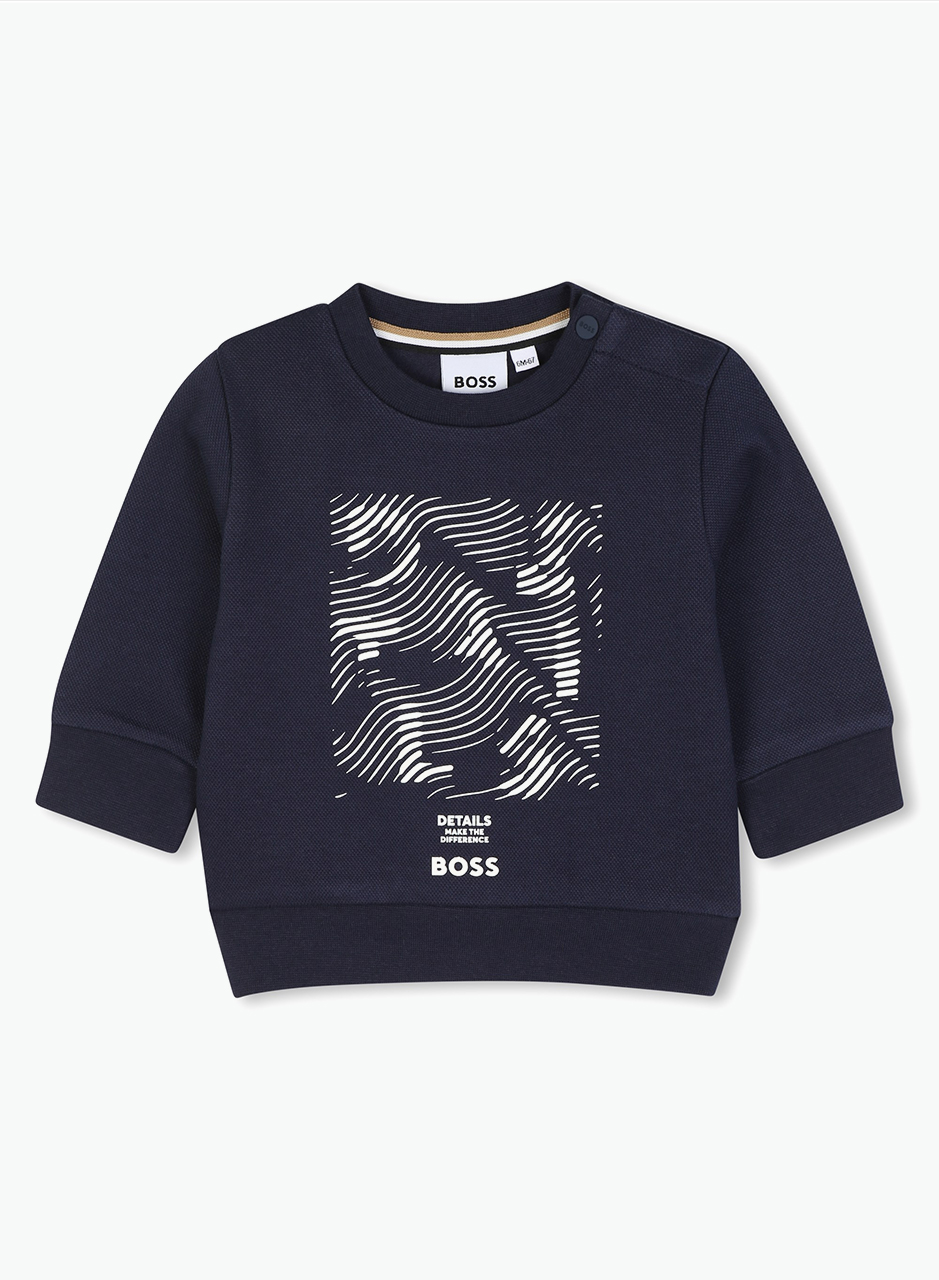 Round neck sweater