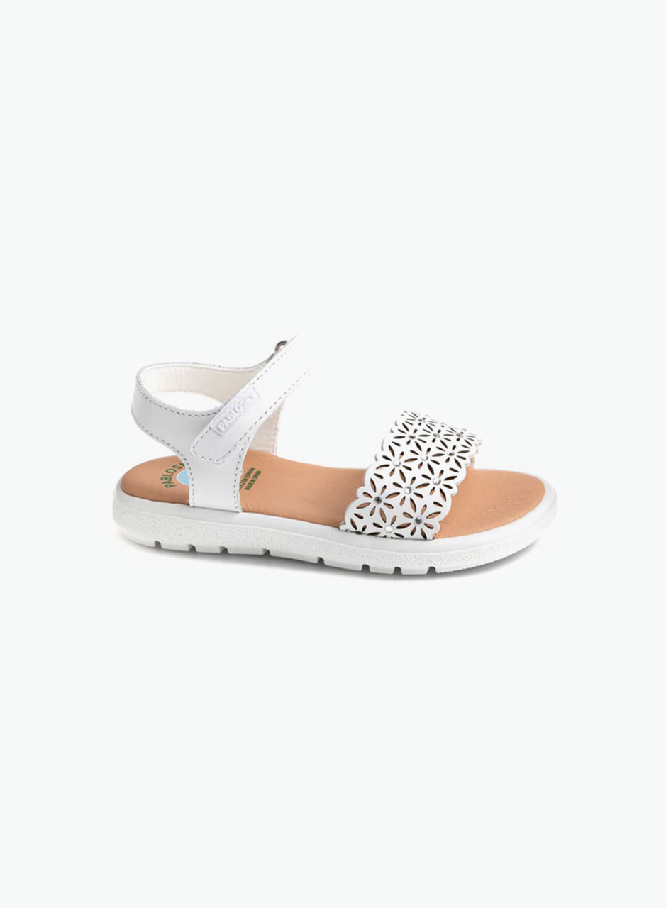 Girl's sandal with stones