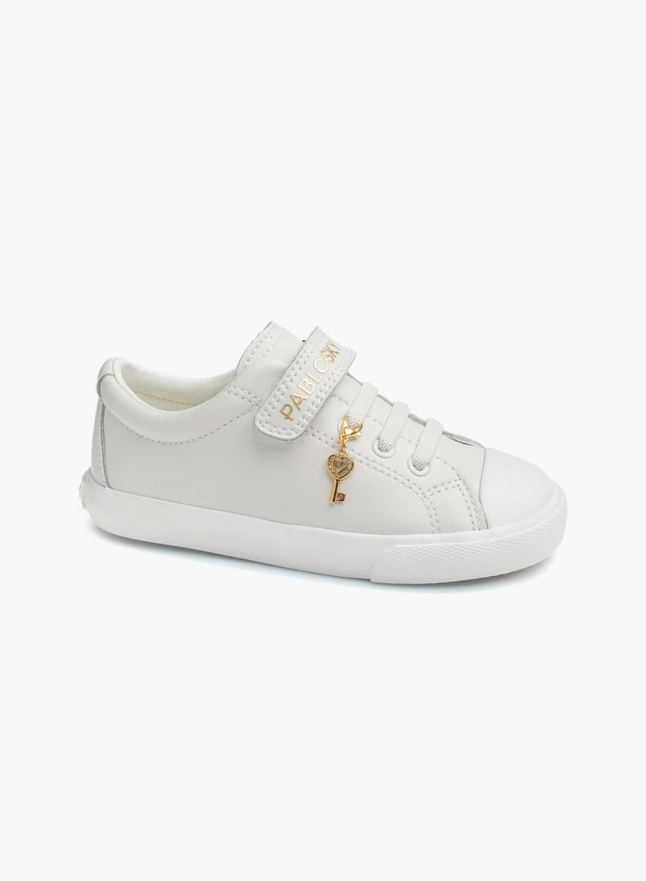 Comfy sport shoes