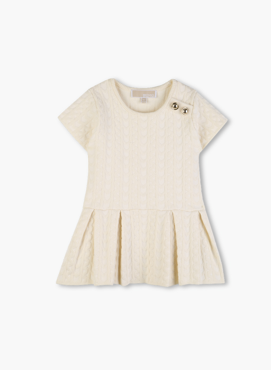 Գործած նուրբ զգեստ