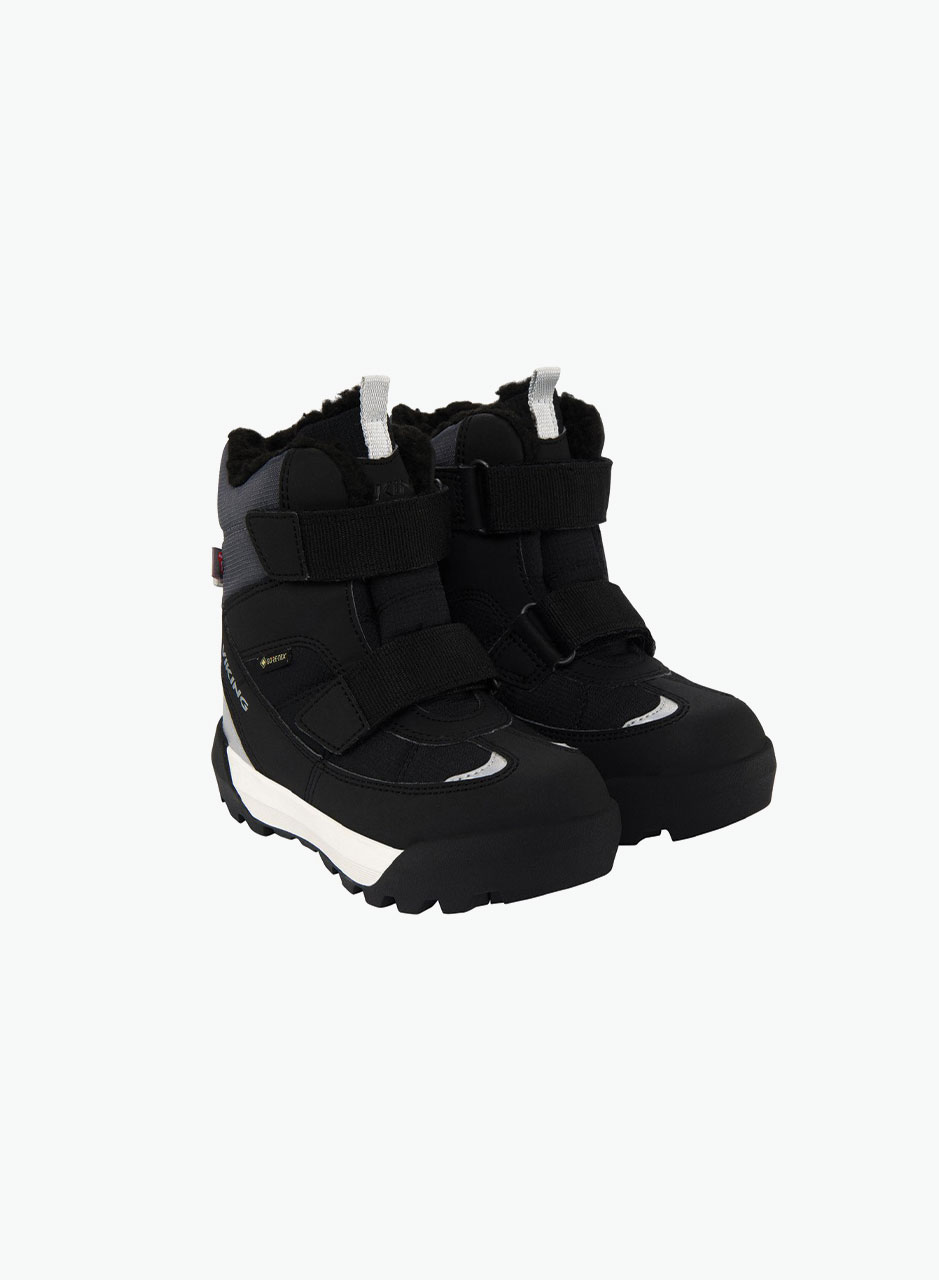 Зимние ботинки на липучках