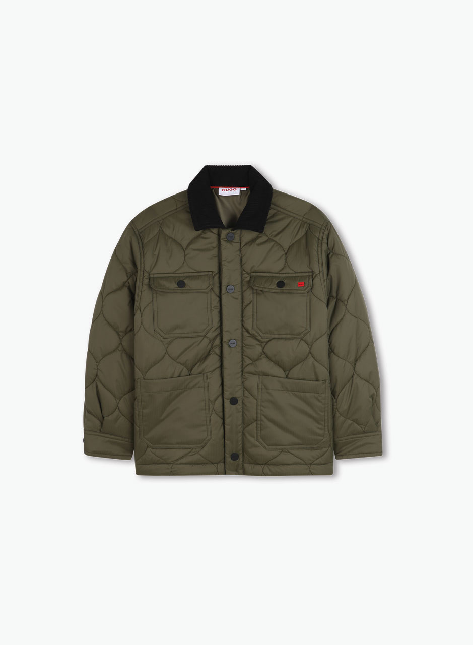 Autumn outerwear with collar