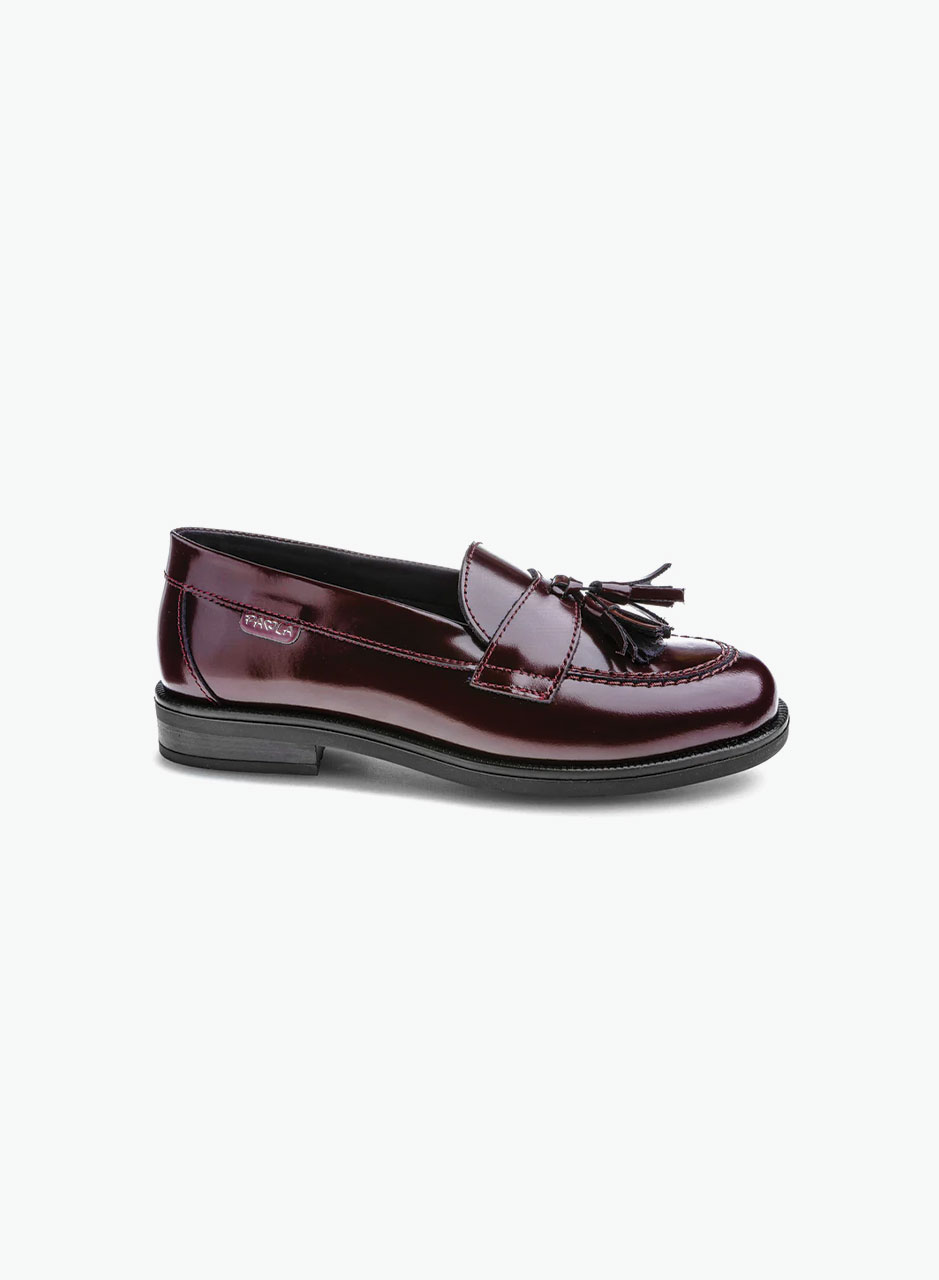 Classic shoes for school