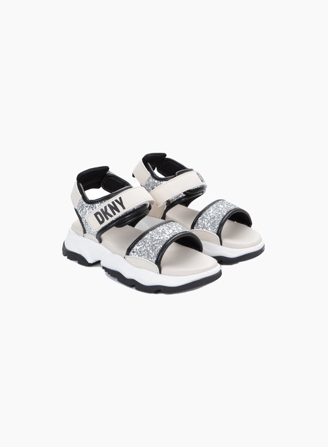 Sandals with shine
