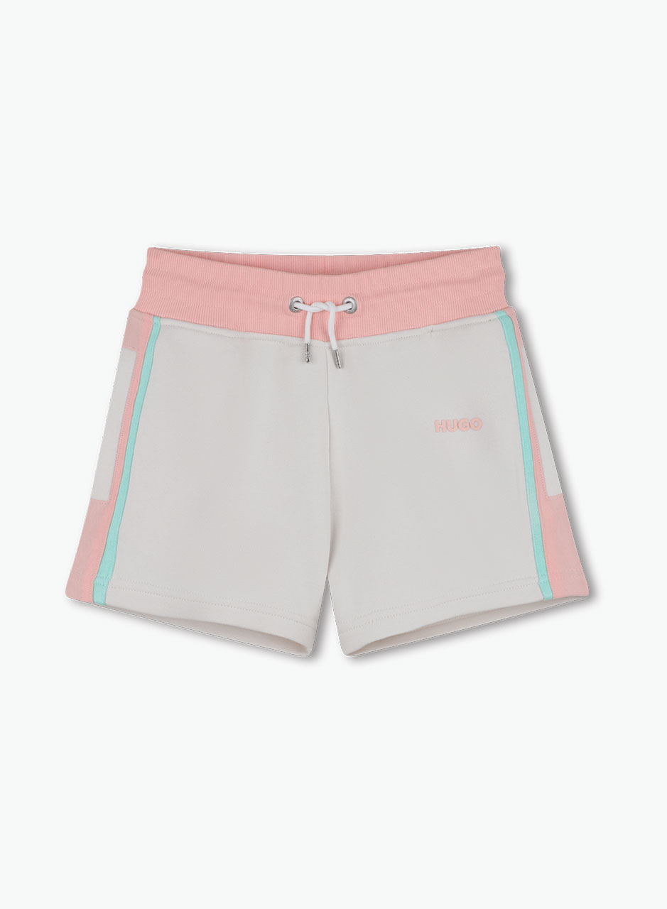 Shorts with laces