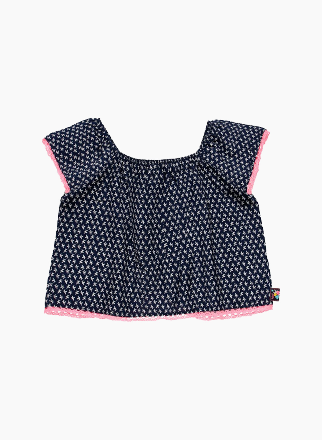 Բլուզ՝ ժանյակավոր եզրերով Բլուզ՝ ժանյակավոր եզրերով