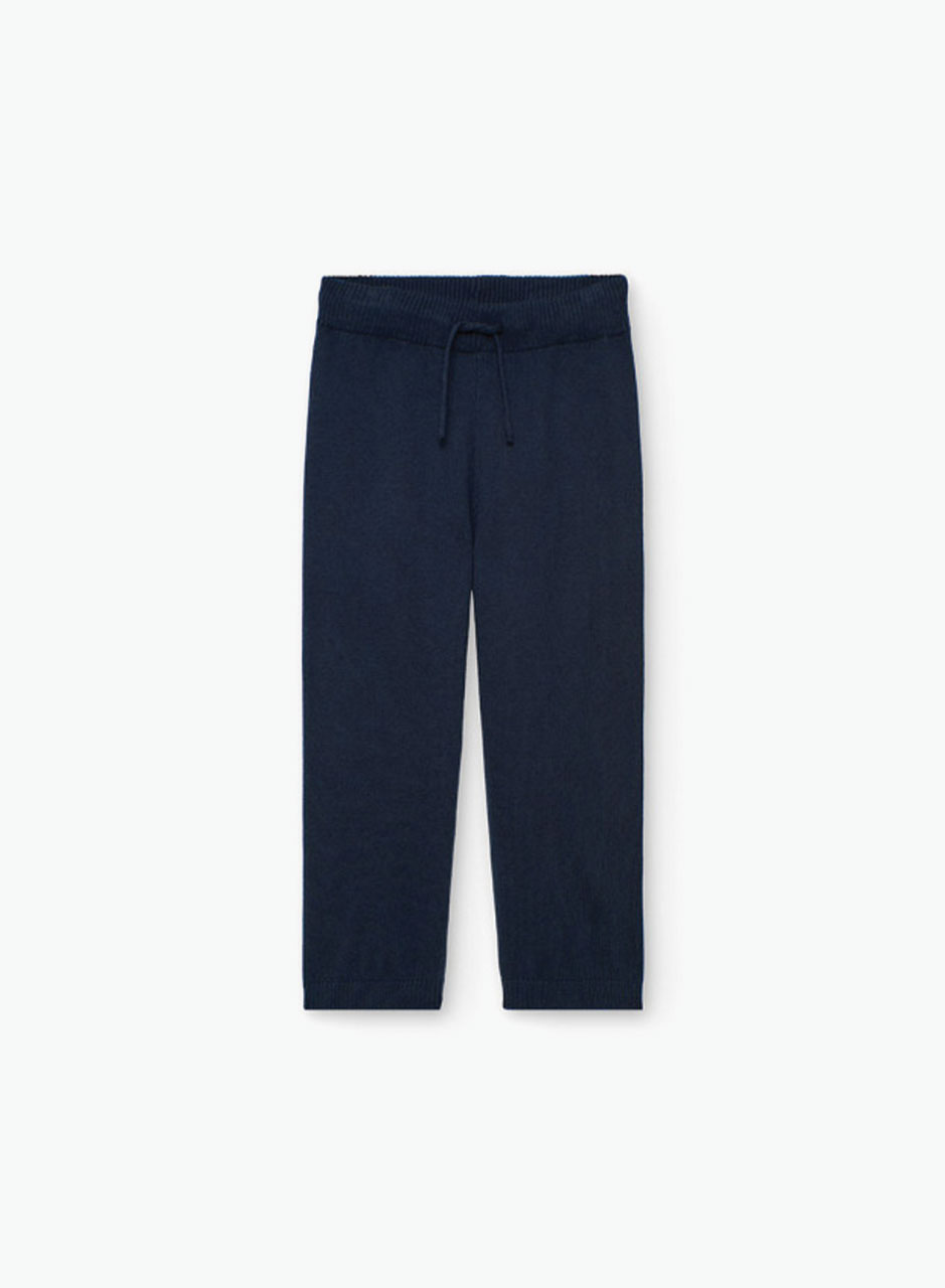 Trousers with pockets