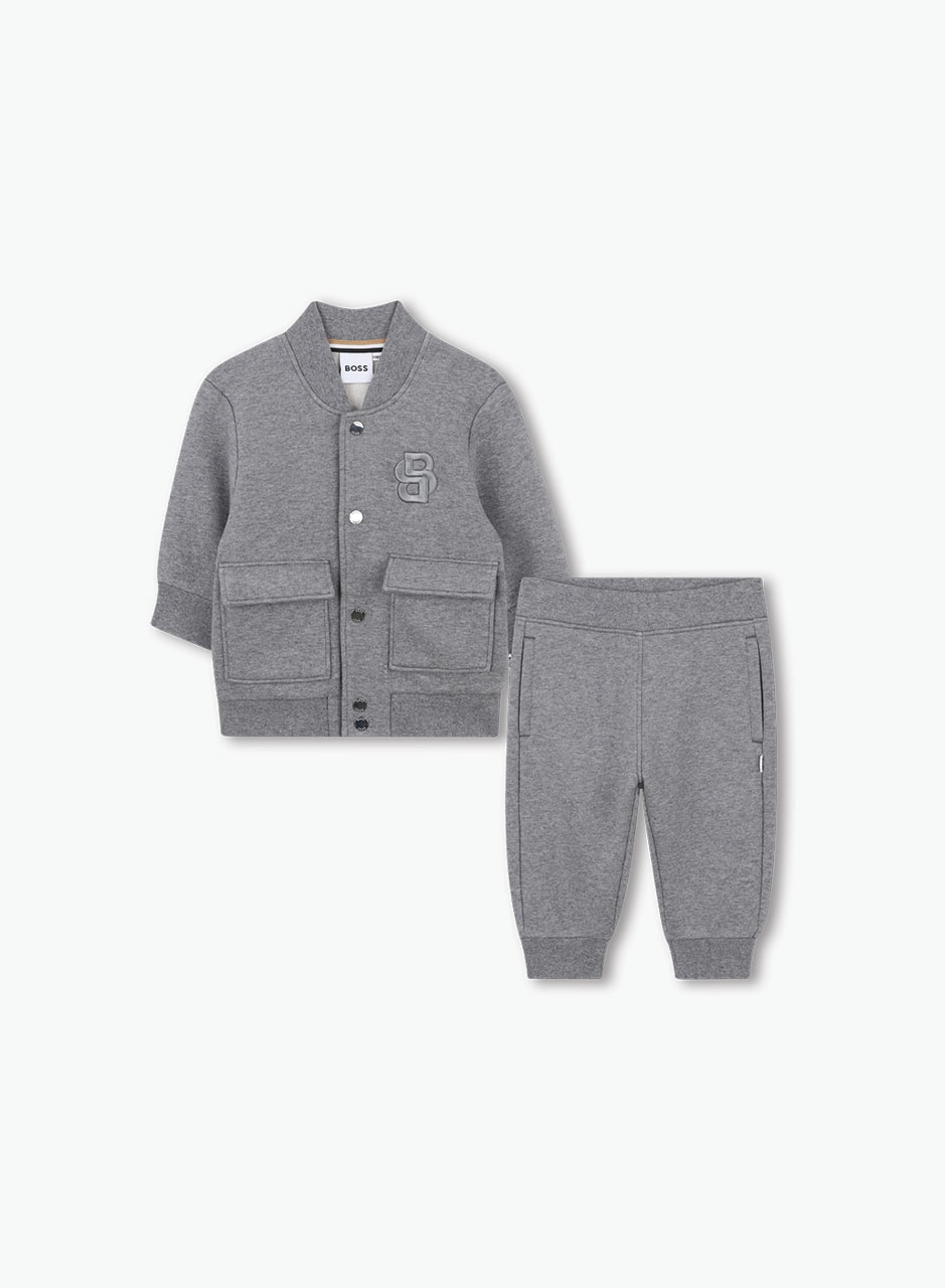 Комплект из кардигана и брюк