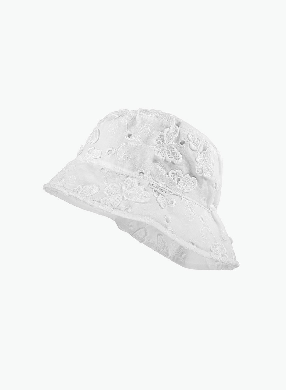 Աղջկա գլխարկ թիթեռներով