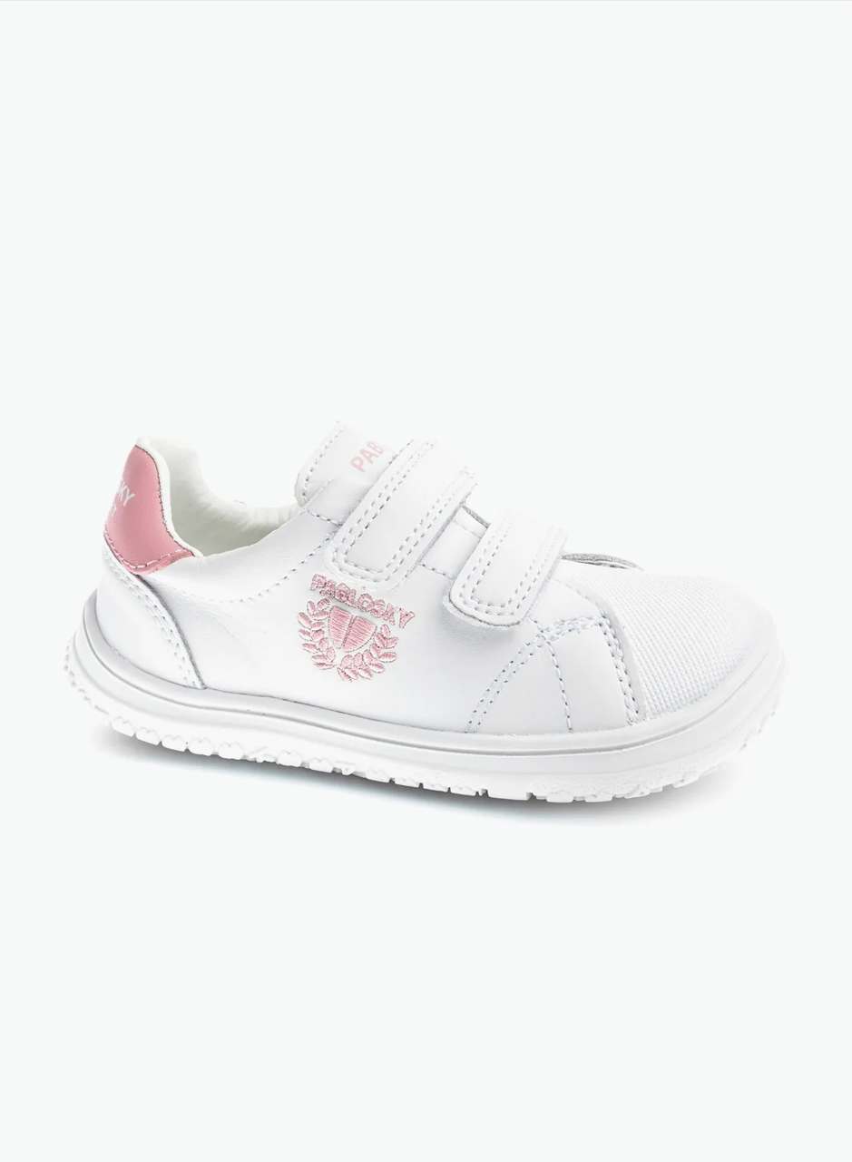 Sneakers with logo