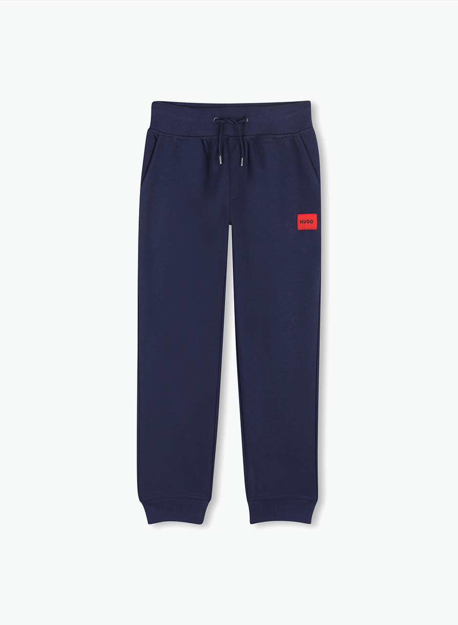 Sweatpants with drawstrings