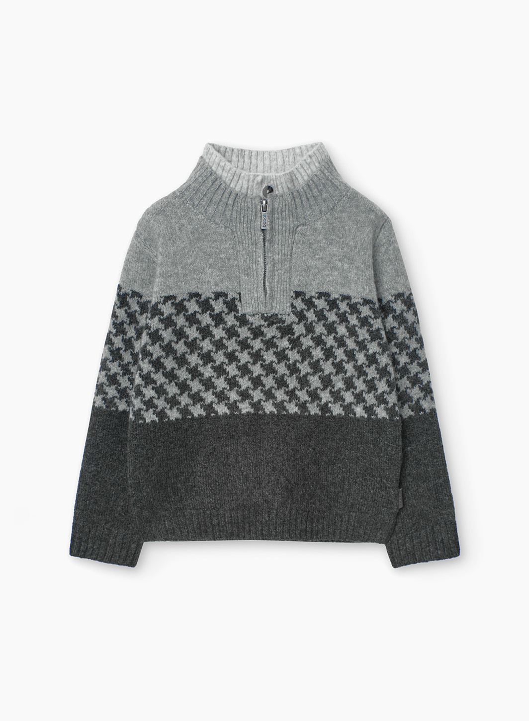 Գծավոր օձիքով սվիտեր Գծավոր օձիքով սվիտեր