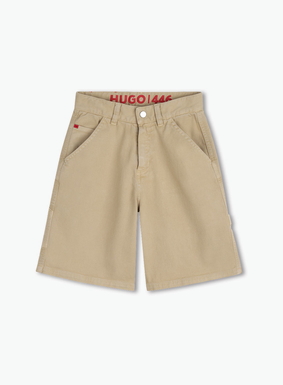 Լայն ջինսե շորտեր