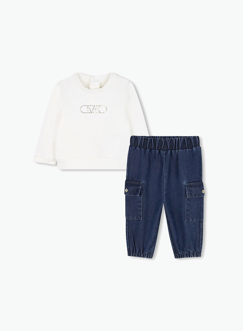 Sweatshirt and pants set