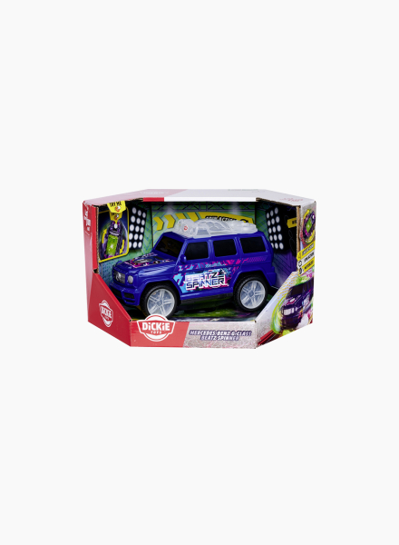 Racing car with lights