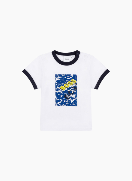 T-shirt with fancy illustration