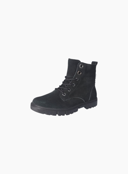 Perfect winter high boots against cold and moisture