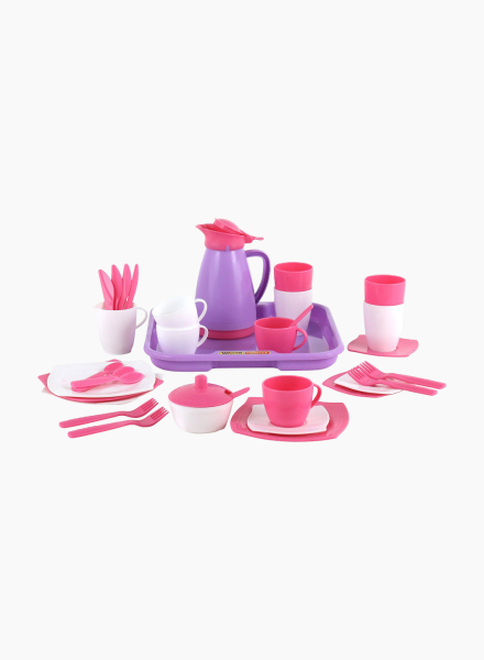 Dinnerware set with a tray